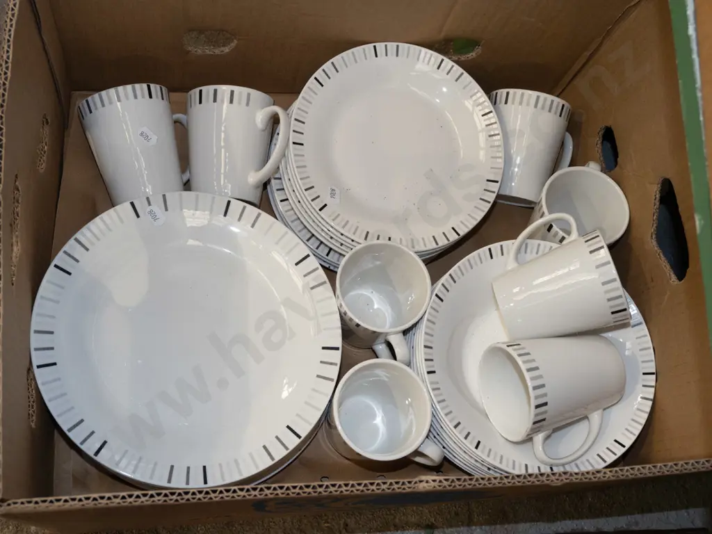 box; Home Store dinner items Image 1++
