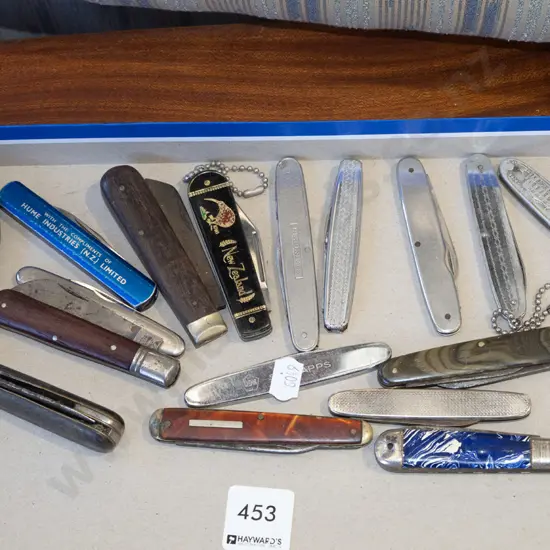 box; pocket knives