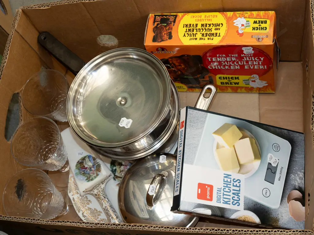 box; kitchen scales, lidded pot, cake plate etc Image 1++