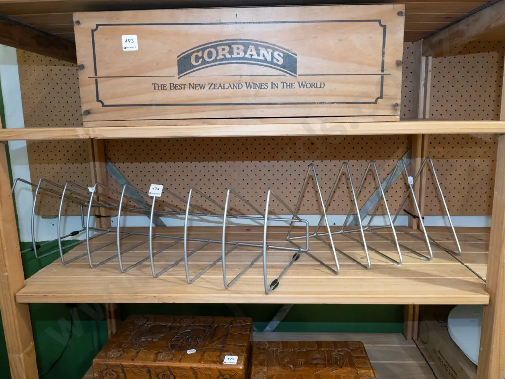 2x metal racks Image 1++