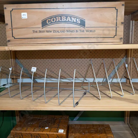 2x metal racks