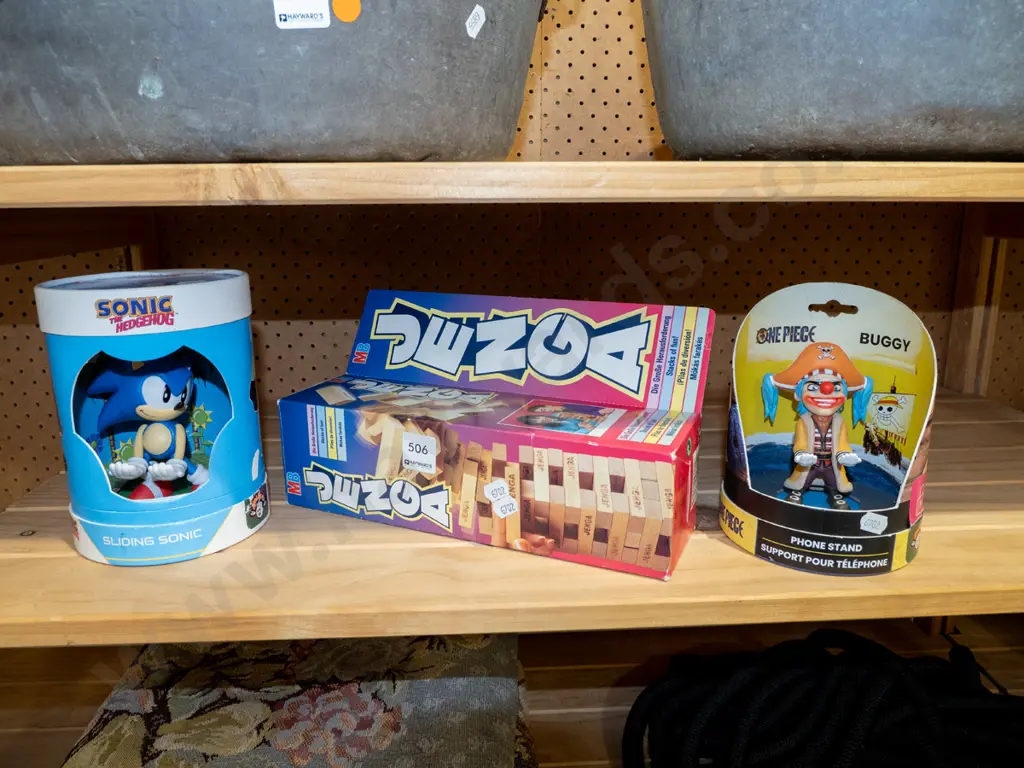 Sonic the Hedgehog figurine, pirate phone stand, jenga gun Image 1++