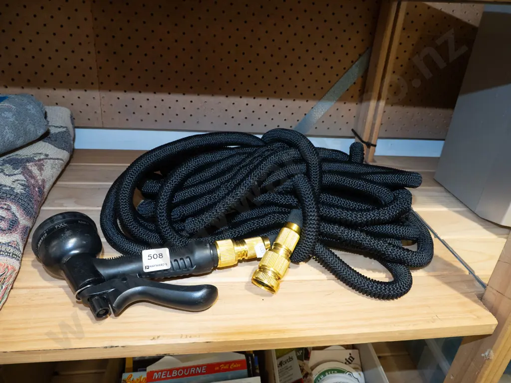 garden hose, sprayer Image 1++