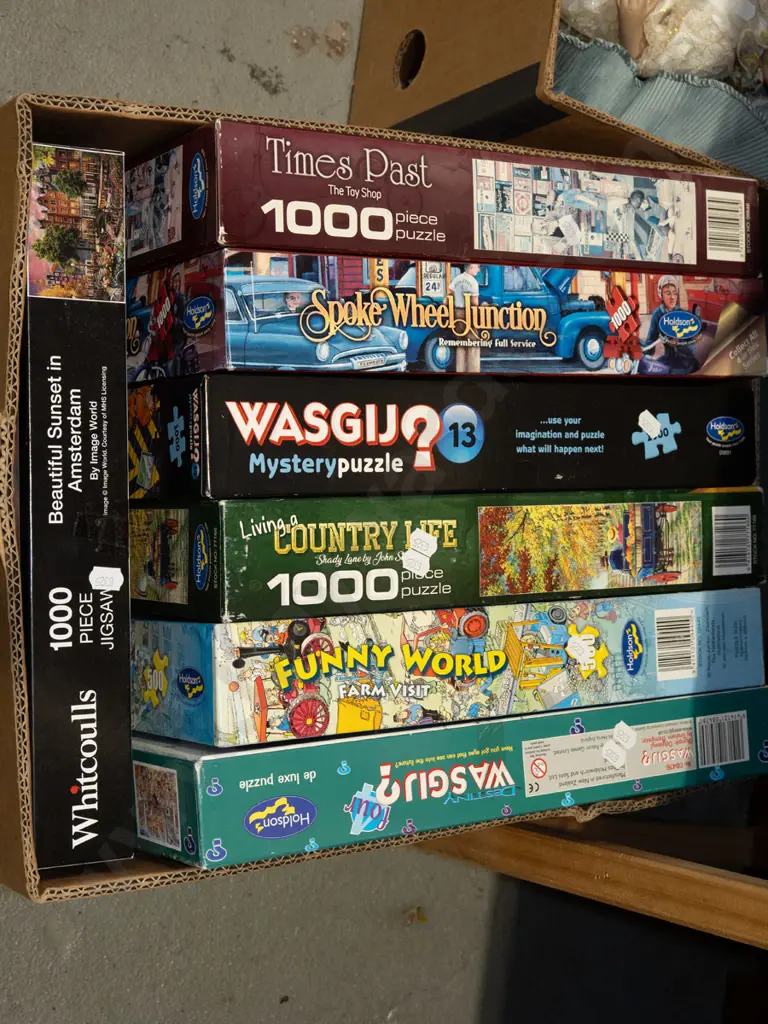 box of puzzles Image 1++