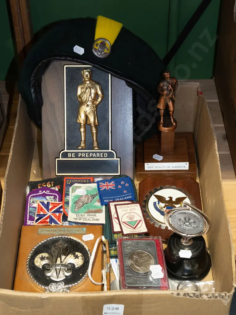 box; boy scout trophies, coins, badges etc Image 1++