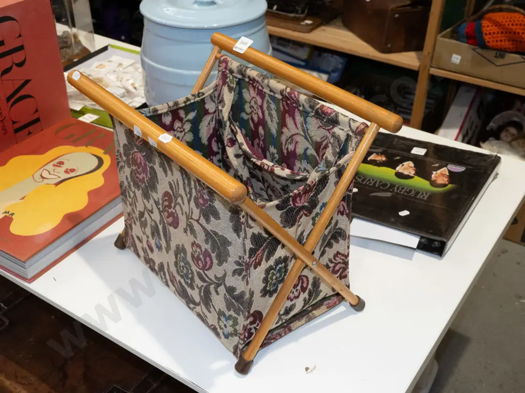 wood and fabric knitting basket Image 1++