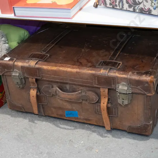heavy leather suitcase H330 W770 D550