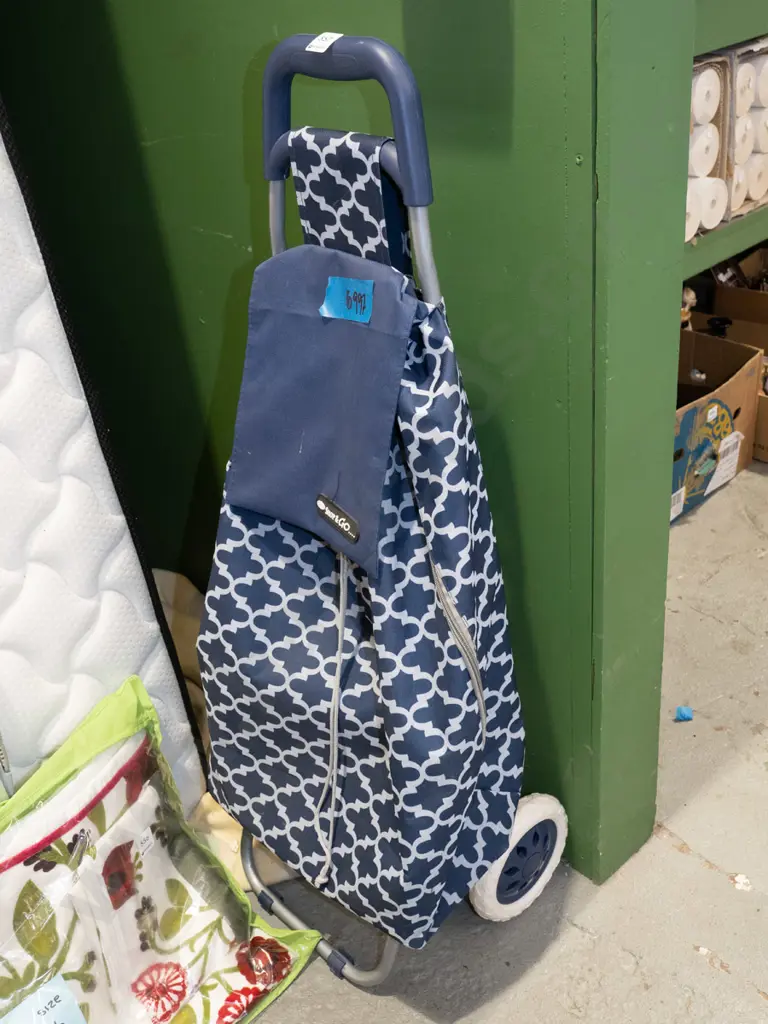shopping trundler Image 1++