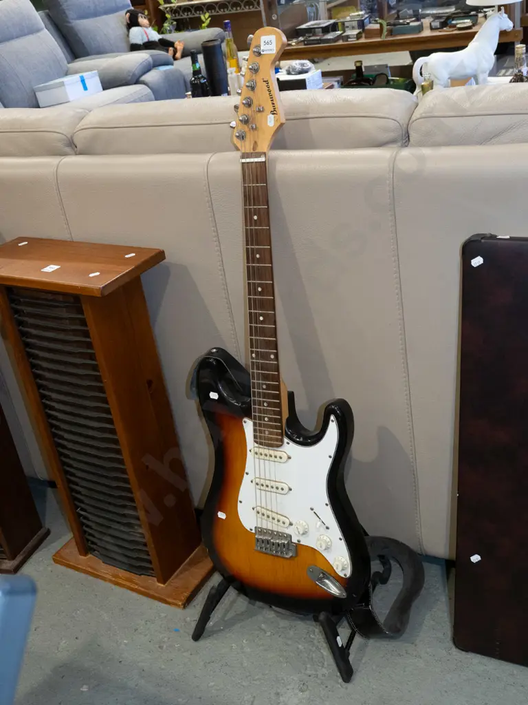 Burswood electric guitar and stand Image 1++