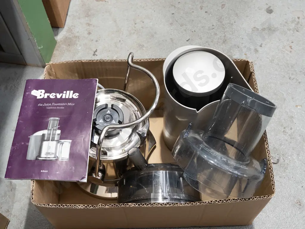 box; Breville juice fountain Image 1++