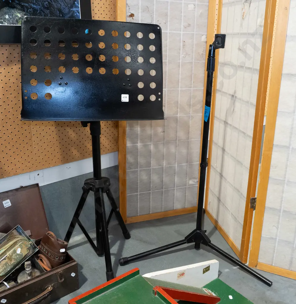 music stand and microphone stand Image 1++