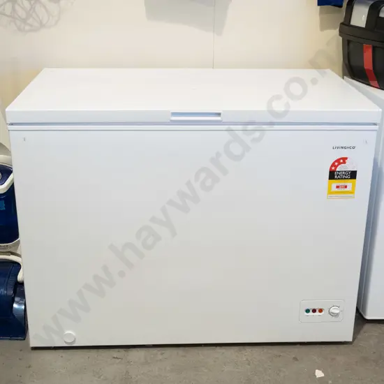 Living & Co chest freezer H-850 W-1110
