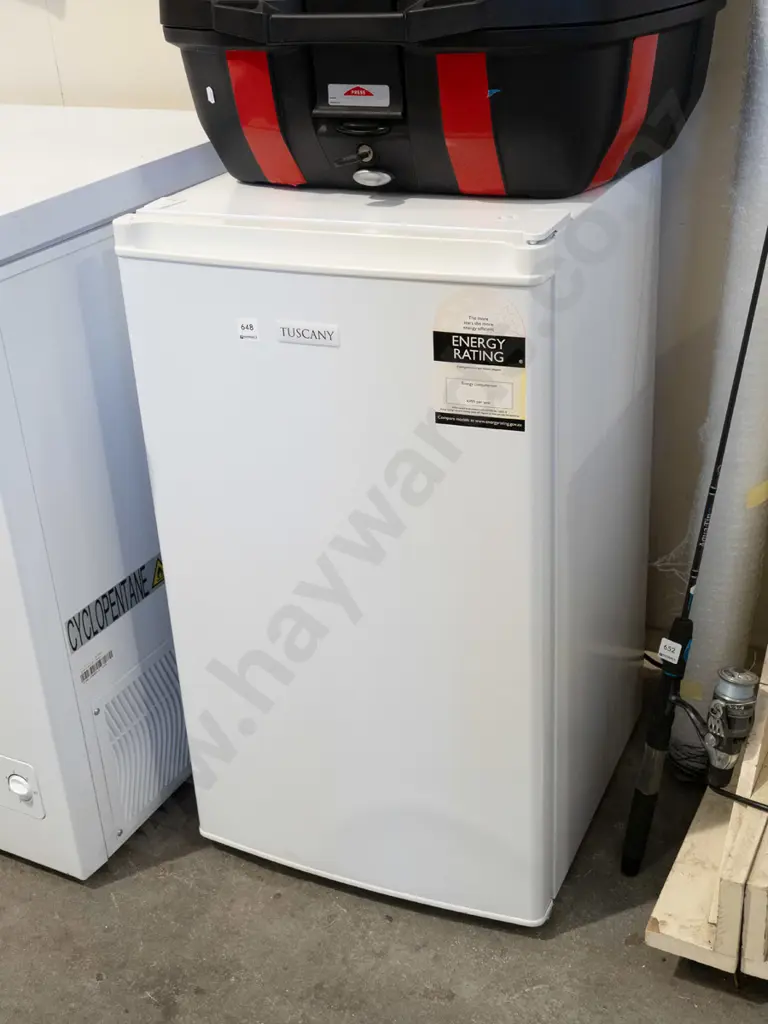 Tuscany underbench fridge H845 W840 D480 Image 1++