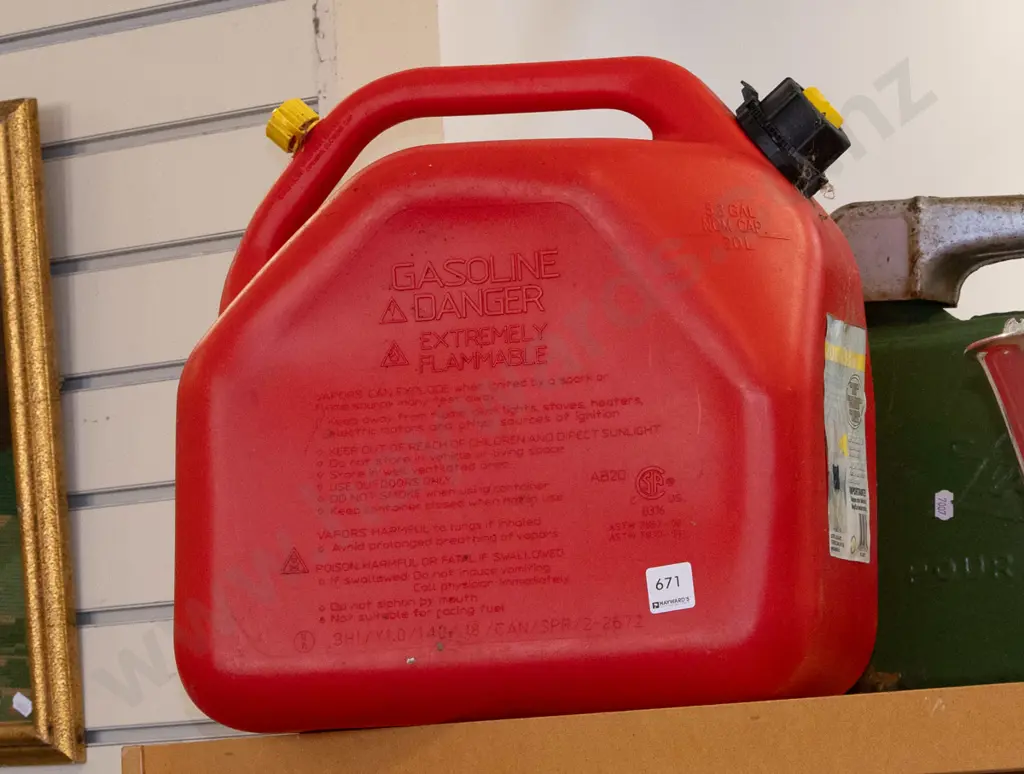 20L fuel container Image 1++