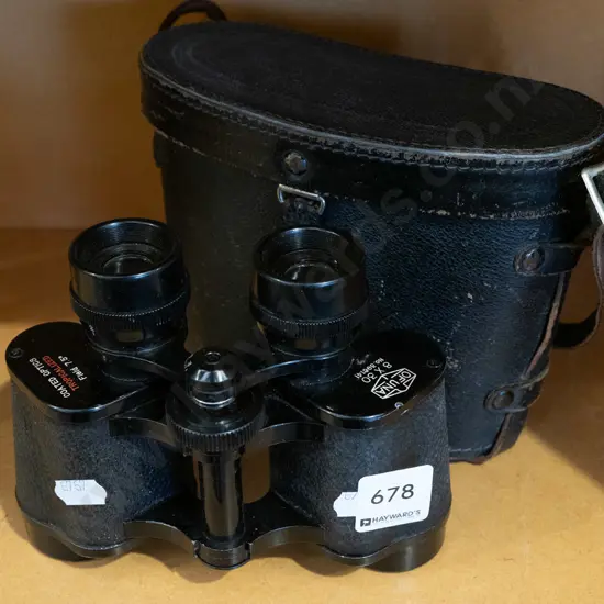 8x30 cased field binoculars