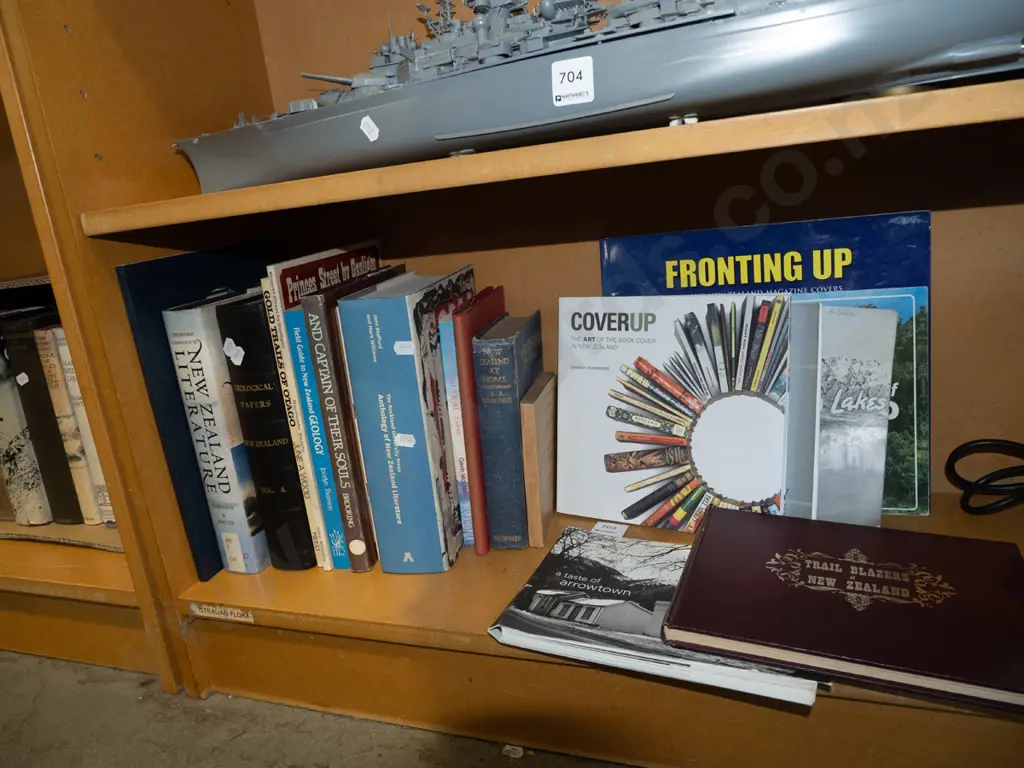 assorted NZ books Image 1++