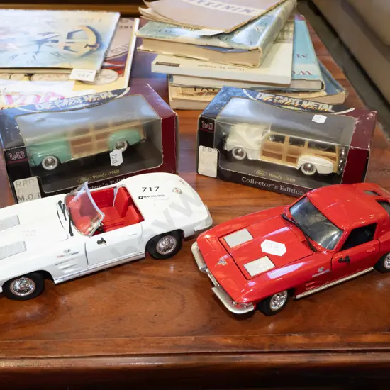 4x diecast model vehicles