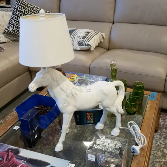 ceramic horse based table lamp H560