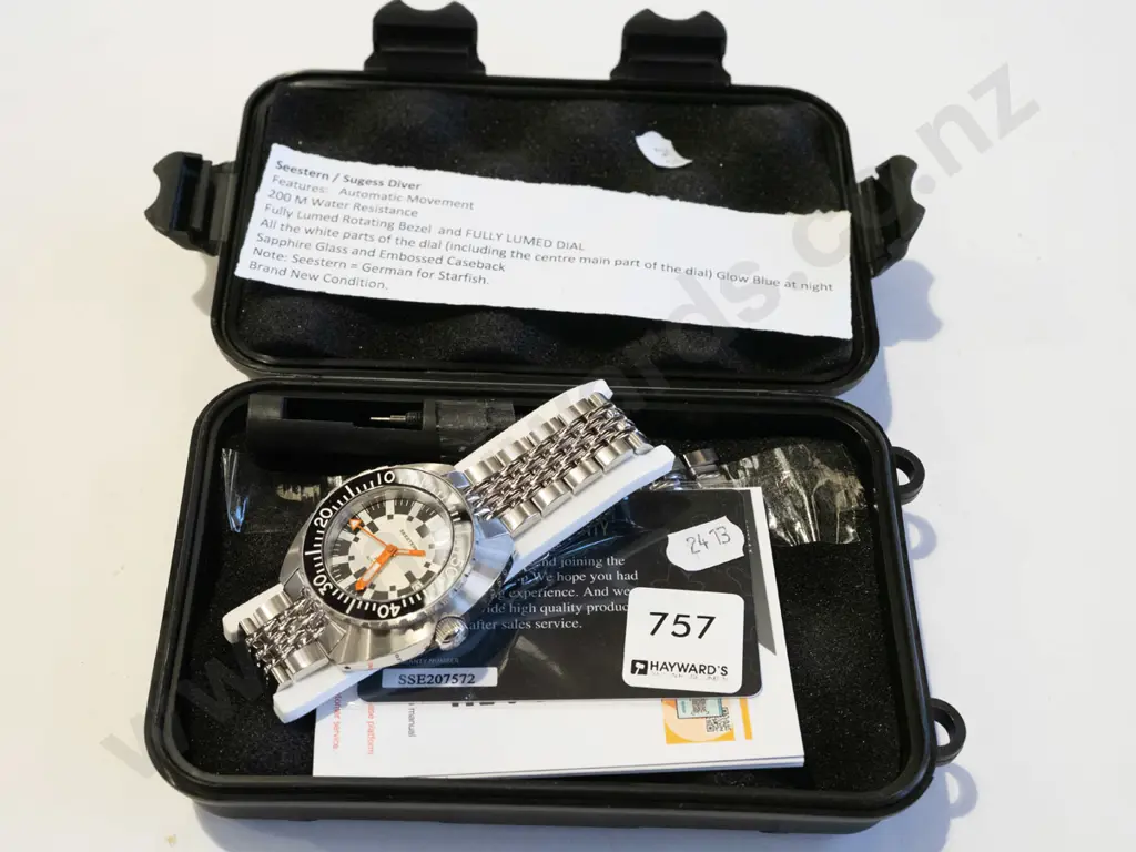 Seestern Sugess Diver wristwatch in hard plastic case Image 1++
