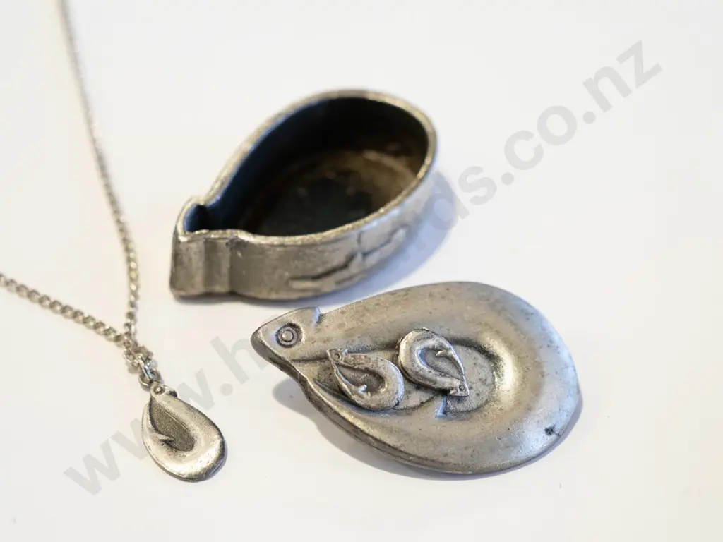 fish hook pendant necklace, matching small container, earrings Image 1++