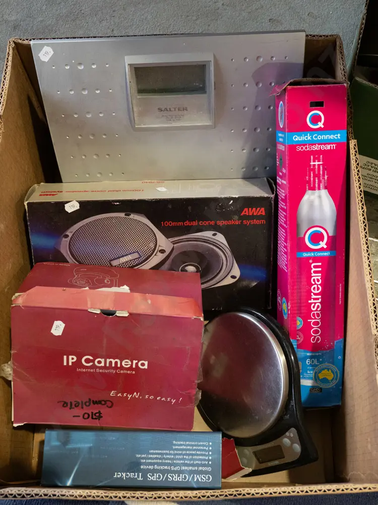 box; bathgroom scales, car speakers, security camera etc Image 1++