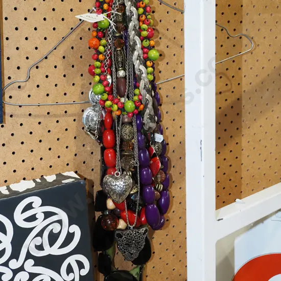 costume jewellery necklaces