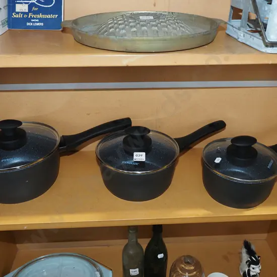 3x Pyrolux lidded pots