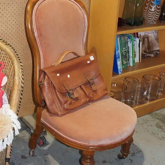 turned leg mahogany bedroom chair