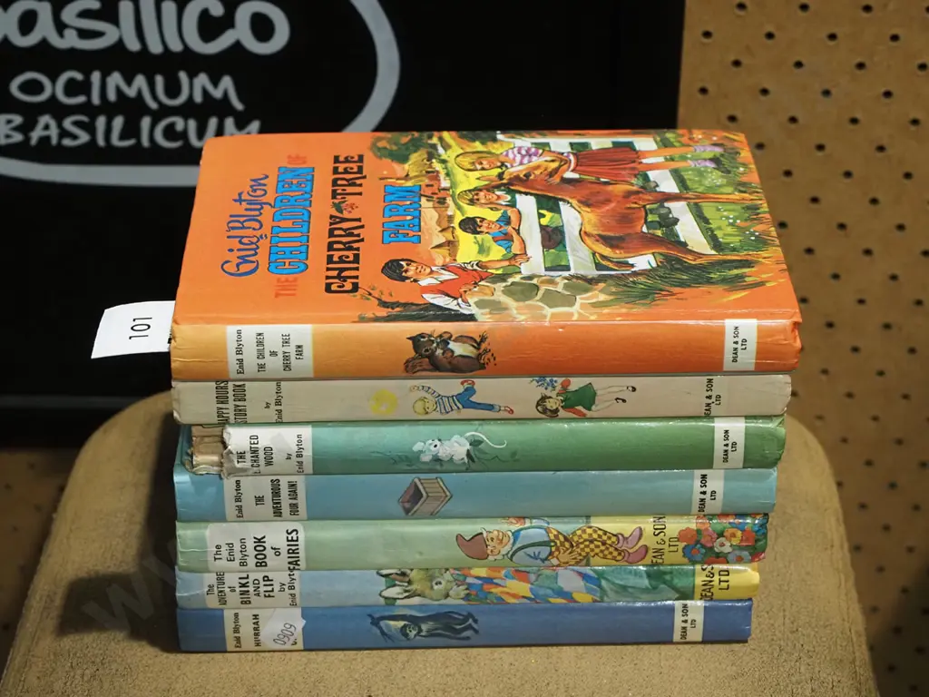 Enid Blyton books Image 1++