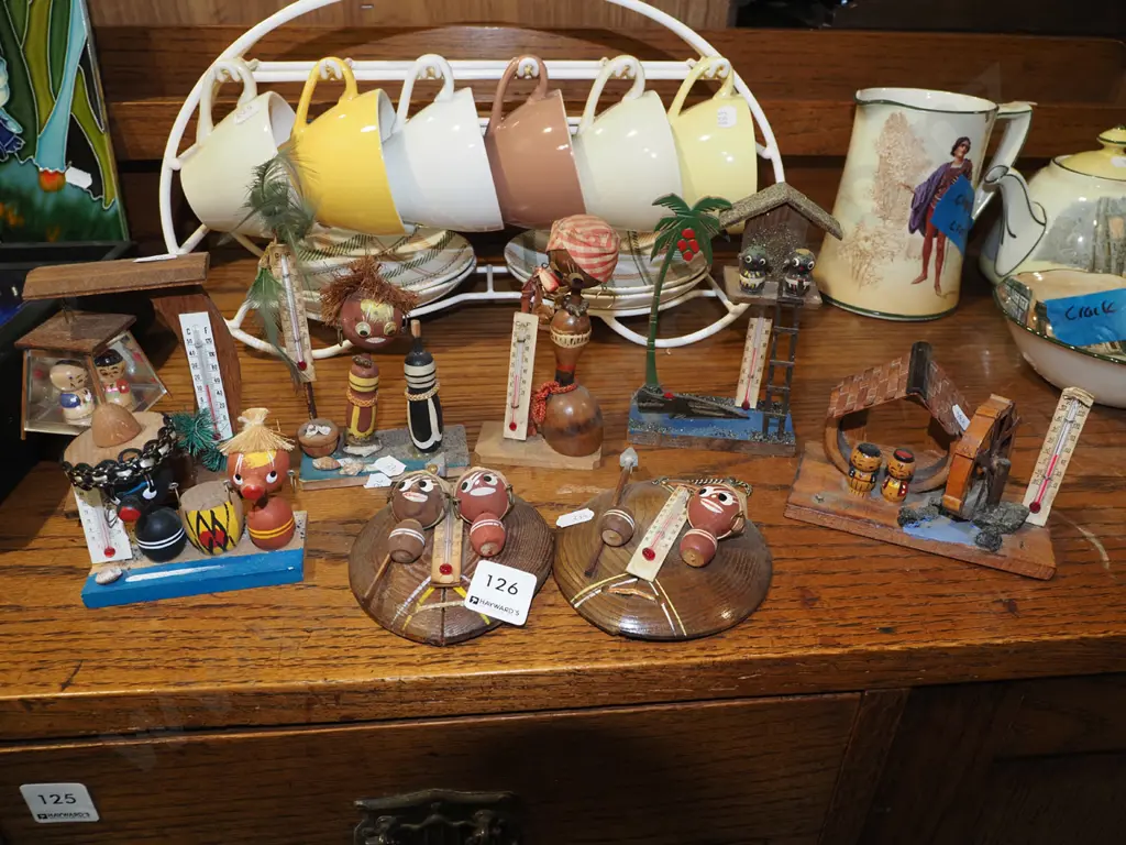 assorted novelty thermometers Image 1++