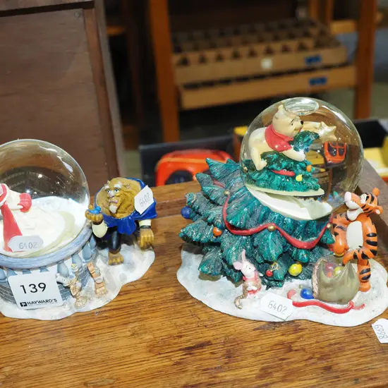 2x Disney snow globes