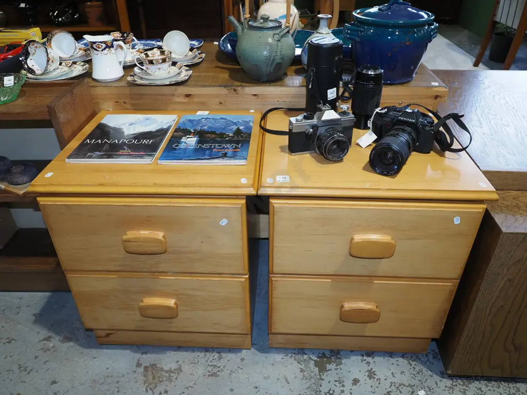 pair of mdf rimu veneer bedside cabinets - scratched to top Image 1++
