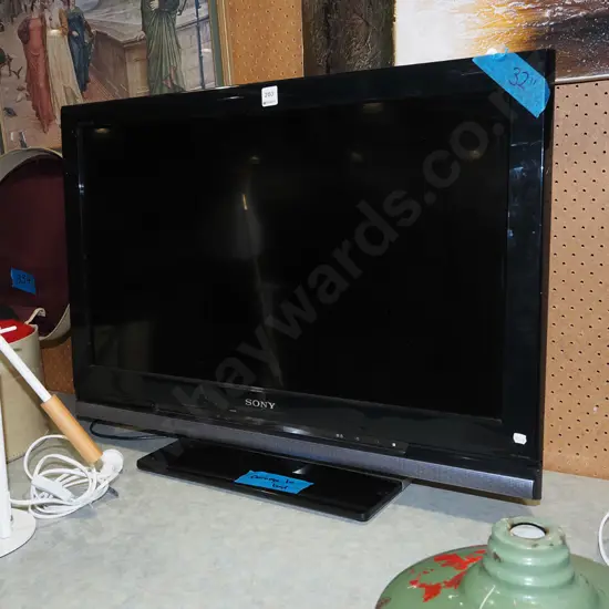 Sony Bravia 32" TV - damage to base