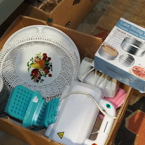 box; egg beater, toastie pie machine, blender etc