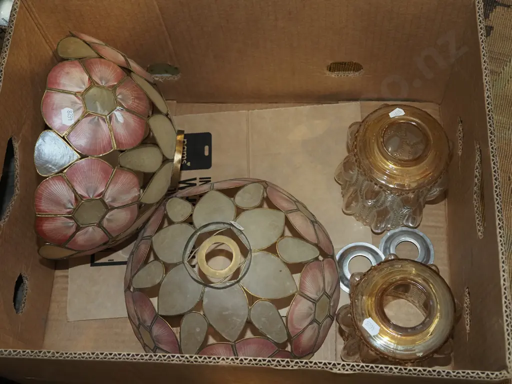 box of light shades Image 1++