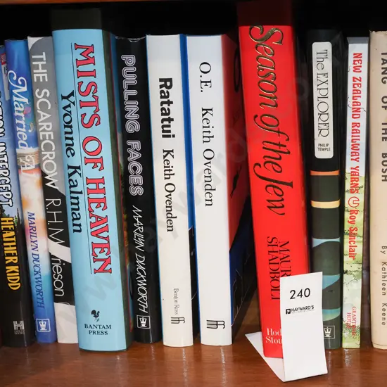 NZ books
