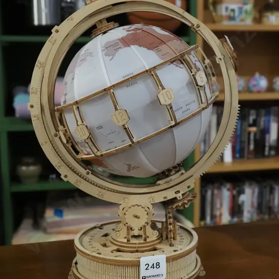 constructed kit set world globe H310