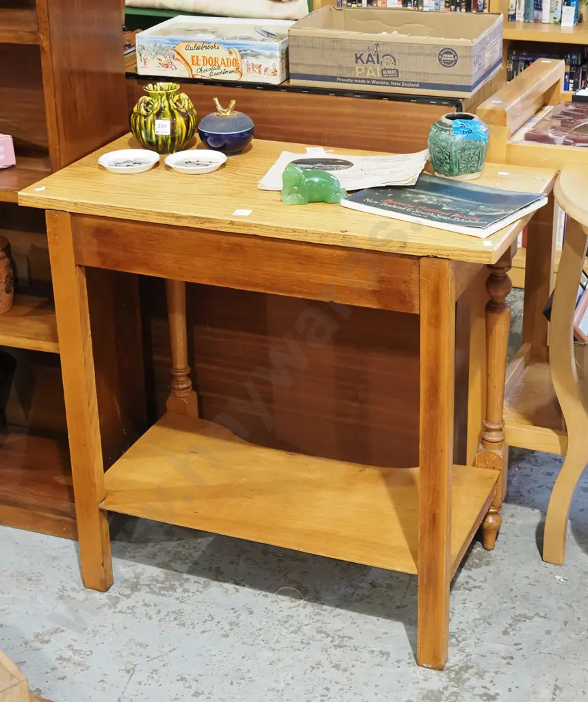 oak 2 tier hall table H750 W790 D400 Image 1++
