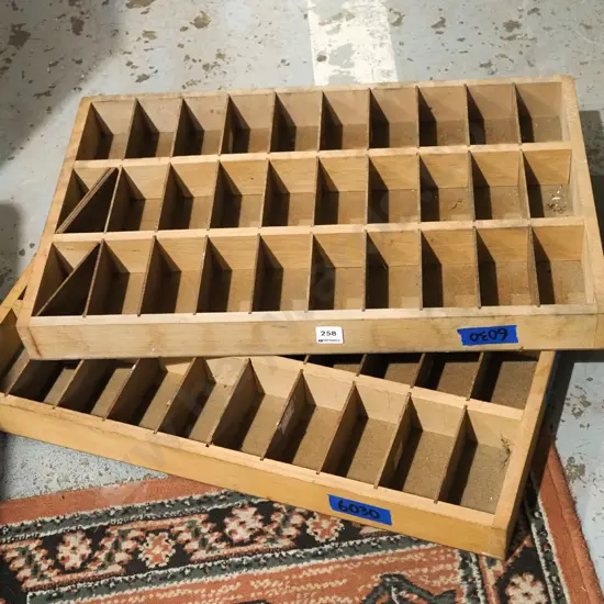 2x typesetter trays L565