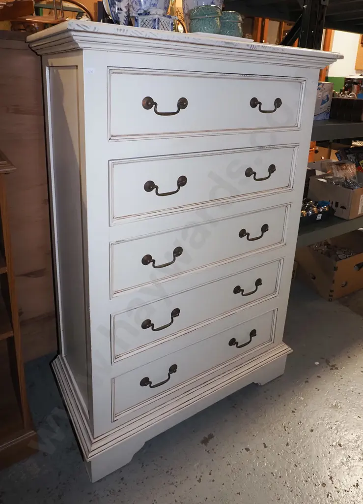 antique finish white painted 5 drawer chest Image 1++