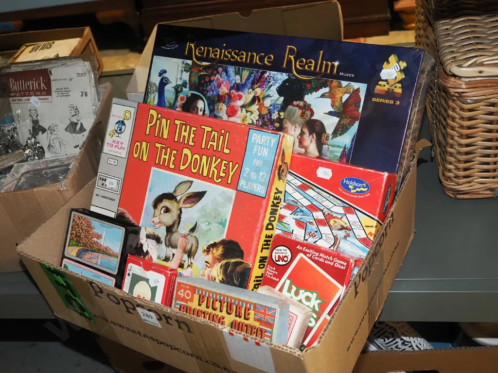 box; puzzles, board games, playing cards etc Image 1++
