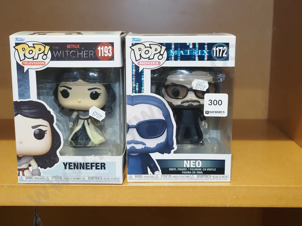 2x boxed Pop figurines; Yennefer, Neo Image 1++