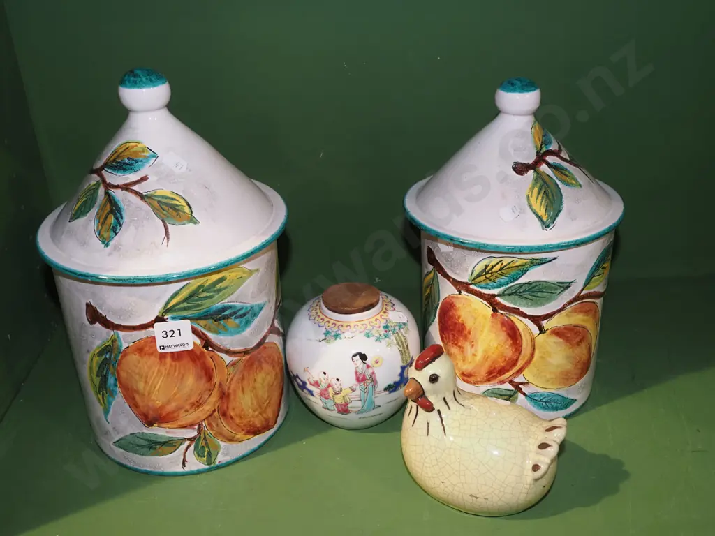 Italian lidded canister, ginger jar, ceramic chicken Image 1++