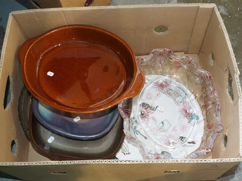 box; Crown Lynn baking dishes, glass bowls, cake plates etc Image 1++