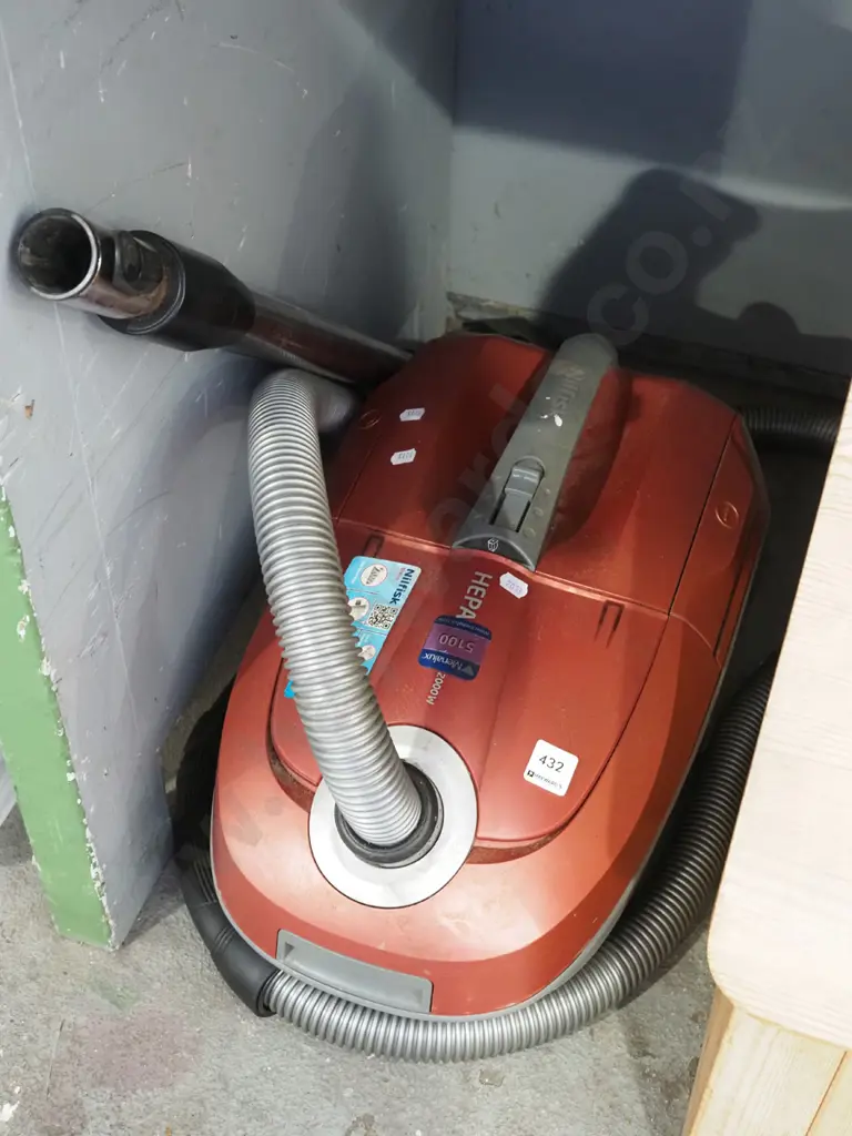 Nilfisk vacuum cleaner Image 1++