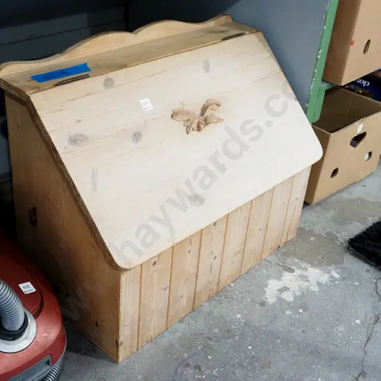 cedar storage box H570 W710 D360