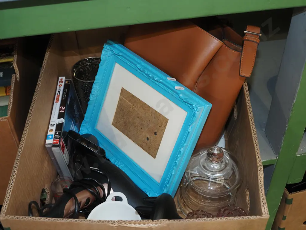box; DVDs, hair dryer, photo frame etc Image 1++