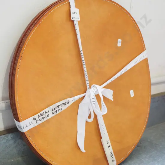 circular leather placemats Diam400