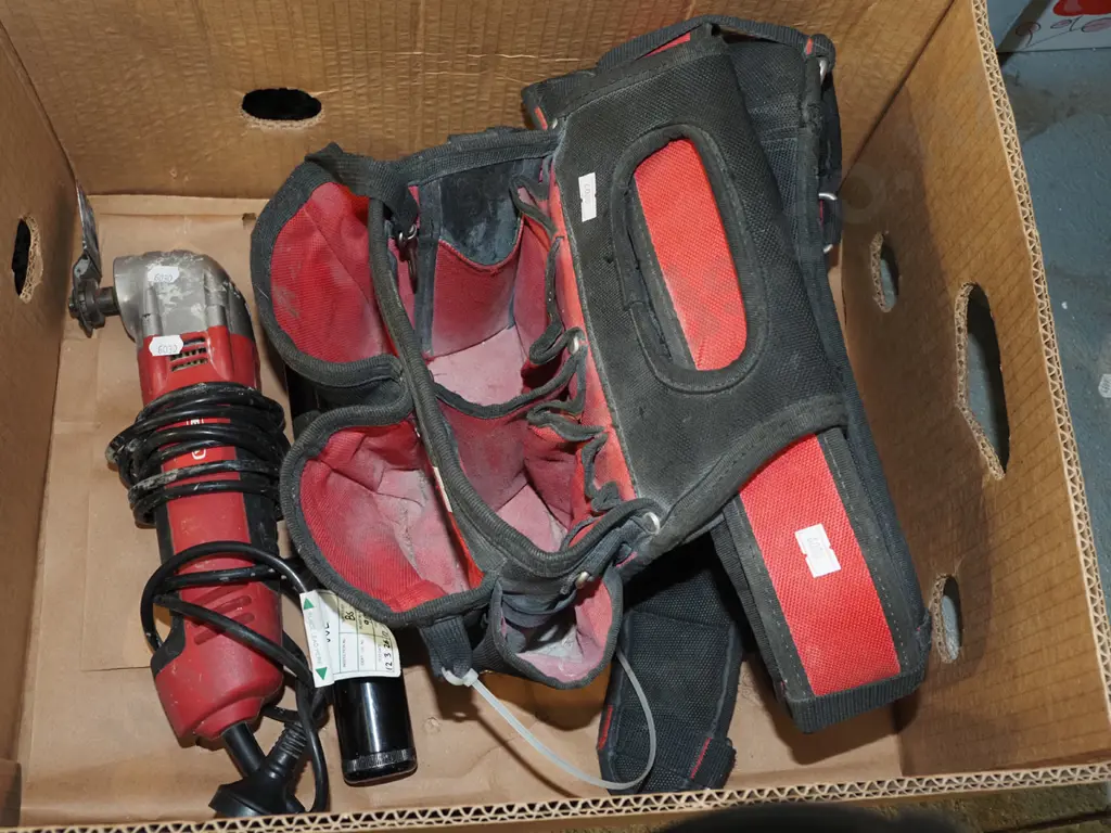 box; Cobra multi tool, mag light, tool bag Image 1++