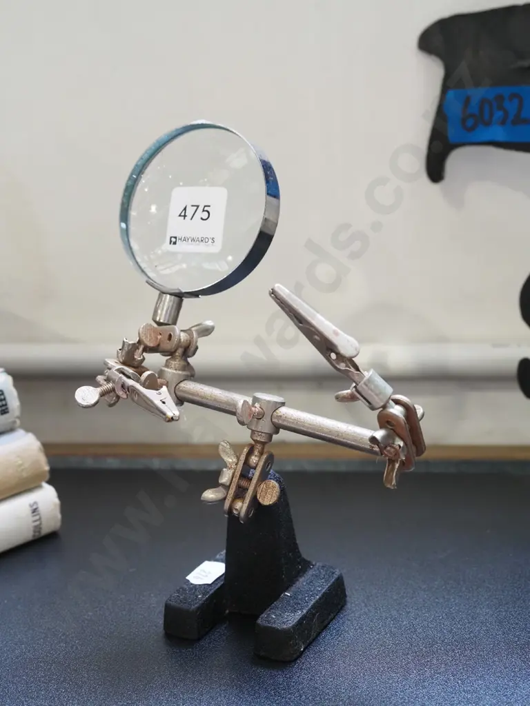 fly tieing stand with magnifying glass - slight rust to metal Image 1++